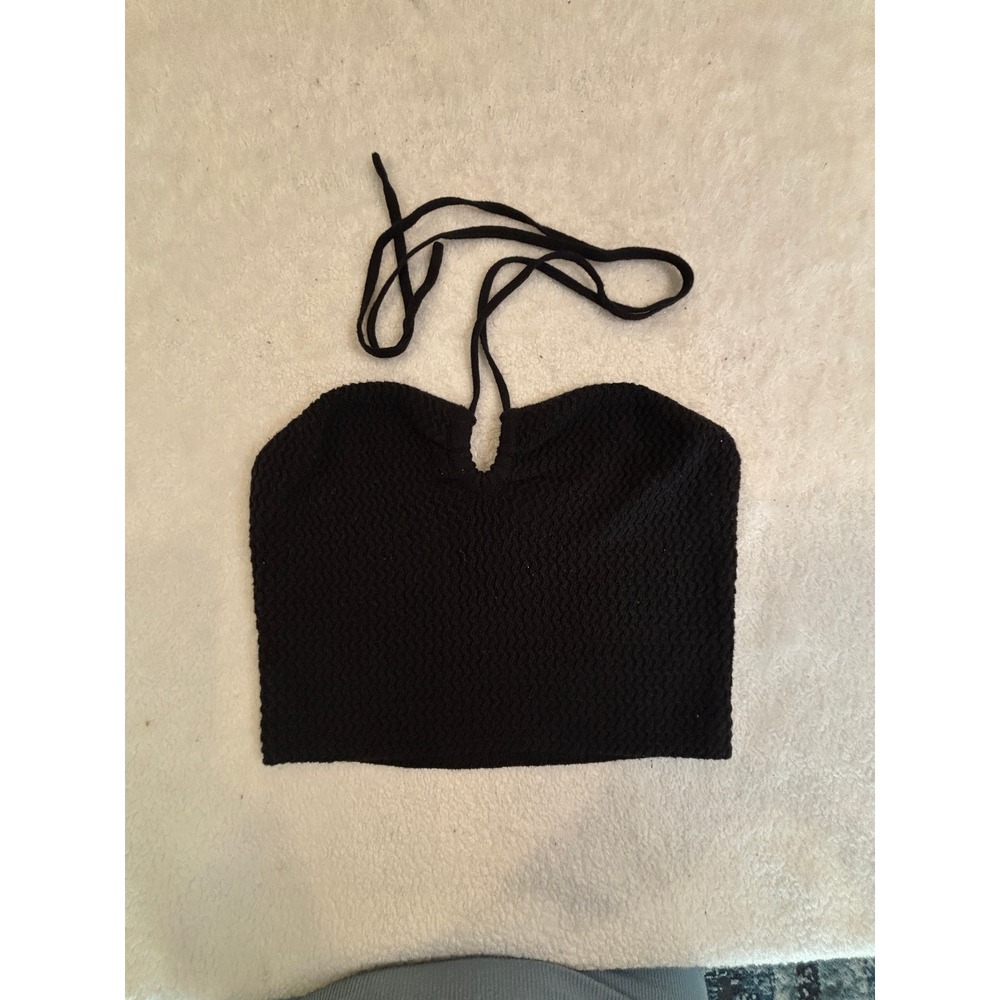 Forever 21 Black Knit Halter Crop Top Sweetheart‎ Notch Neck Textured Small